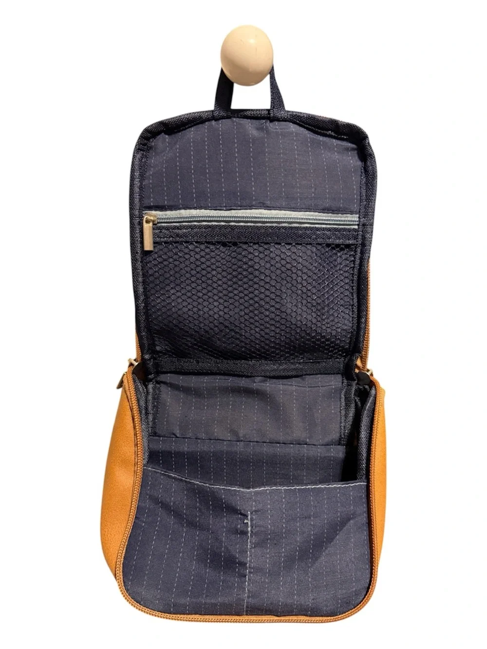 United Airlines BusinessFirst Brown Travel Toiletry Amenity Bag